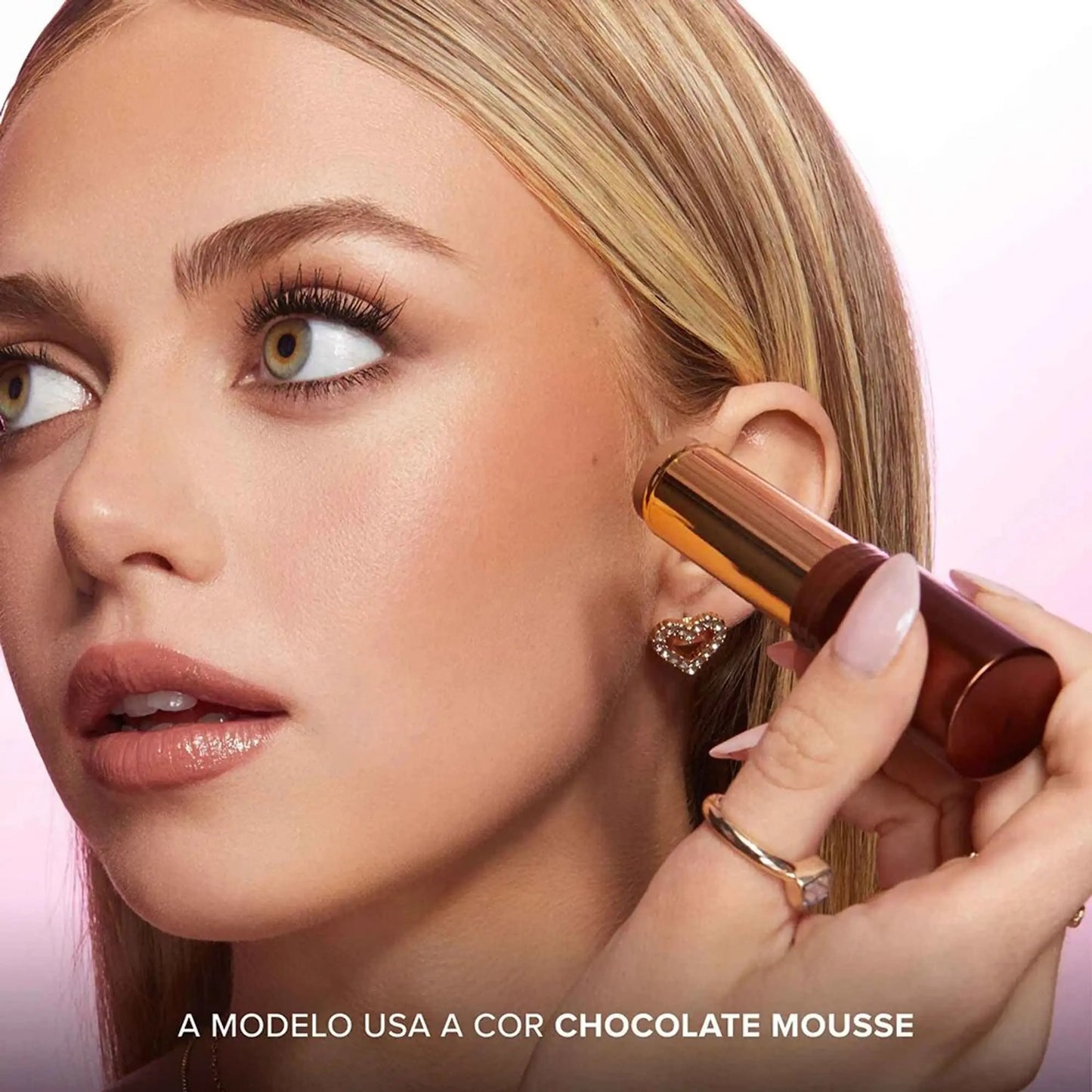 Too Faced Bronzer e Contorno Facial em Bastão Chocolate Soleil